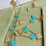 CLOVER 20 MOTIFS TURQUOISE DIAMOND NECKLACE - Image 3
