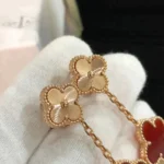 CLOVER 2 MOTIF LASER CARNELIAN EARRINGS - Image 3