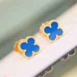 CLOVER MINI 9.5MM TURQUOISE EARRINGS - Image 3