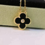 CLOVER 15MM DIAMOND ONYX NECKLACE - Image 5