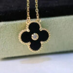 CLOVER 15MM DIAMOND ONYX NECKLACE - Image 4