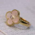 CLOVER PINK MOP RING GOLD DIAMOND - Image 3