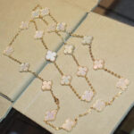 CLOVER 20 MOTIFS WHITE MOP NECKLACE - Image 3