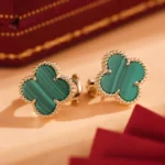 CLOVER MEDIUM 1 MOTIFS MALACHITE EARRINGS - Image 7