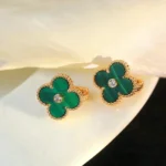CLOVER MEDIUM 1 MOTIFS MALACHITE DIAMOND EARRINGS - Image 3