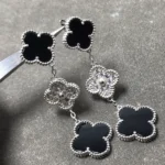 CLOVER 3 MOTIF DIAMOND ONYX SILVER EARRINGS - Image 4