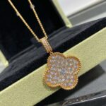 CLOVER 25MM LARGE PEDANT DIAMOND PAVED LONG NECKLACE - Image 4