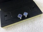 CLOVER PIETERSITE MEDIUM STUD EARRINGS - Image 4