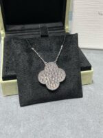 CLOVER 25MM LARGE PENDANT DIAMOND PAVED SILVER NECKLACE - Image 10