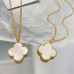 CLOVER 25MM MOP LARGE PENDANT NECKLACE - Image 2