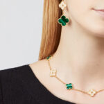 CLOVER 10 MOTIFS MALACHITE DIAMOND NECKLACE