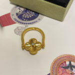 CLOVER RIVERSIBLE BLUE AGATE RING - Image 10