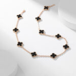 CLOVER 10 MOTIFS ONYX NECKLACE - Image 5