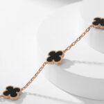 CLOVER 10 MOTIFS ONYX NECKLACE - Image 9