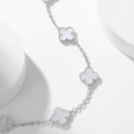 CLOVER 10 MOTIFS WHITE MOTHER OF PEARL NECKLACE - Image 5