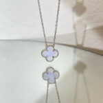 CLOVER 15MM BLUE CHALCEDONY NECKLACE SILVER - Image 3