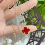 CLOVER 15MM CARNELIAN SINGLE FLOWER NECKLACE - Image 4