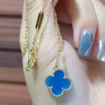 CLOVER 15MM BLUE AGATE NECKLACE - Image 8