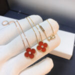 CLOVER 15MM DIAMOND CARNELIAN NECKLACE - Image 3