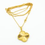 CLOVER 25MM PEDANT NECKLACE GOLD - Image 4