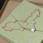 CLOVER 10 MOTIFS PINK MOP NECKLACE - Image 3
