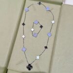 ETACHABLE CLOVER 15(11+4) FLOWER SILVER NECKLACE SET - Image 4