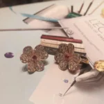 FRIVOLE PINK GOLD FLOWER DIAMOND EARRINGS - Image 2