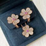 FRIVOLE ROSE GOLD FLOWER DIAMOND NECKLACE - Image 2