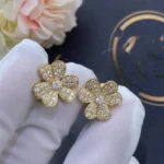 FRIVOLE GOLD FLOWER DIAMOND EARRINGS - Image 3