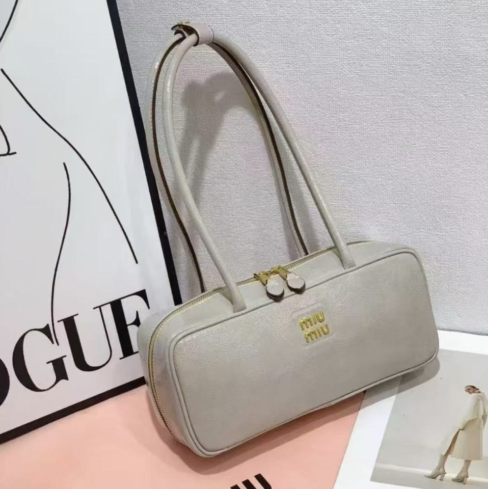 Screenshot 2026-05-23 at 21.04.27 Platinum Grey 29cm Luxury Iconic Designer Bag - Image 1