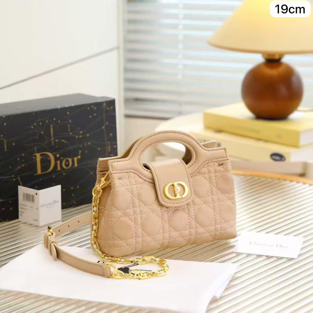 WhatsApp Image 2026-05-23 at 21.32.26 Honey Nude 19cm Luxury Iconic Designer Bag - Image 1