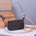 LV Pochette Accessoires - Image 3