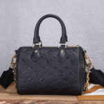 LV Speedy Bandoulière 22 - Image 4