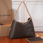 LV CarryAll MM - Image 4