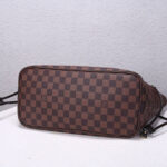 LV Neverfull MM Tote - Image 4