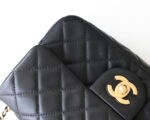 FLAP BAG 20CM GOLD HARDWARE BLACK LAMBSKIN - Image 5