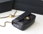 FLAP BAG 20CM GOLD HARDWARE BLACK LAMBSKIN - Image 15