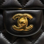 FLAP BAG 23CM BLACK LAMBSKIN GOLD HARDWARE - Image 7