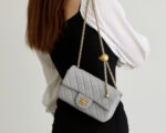 FLAP BAG 20CM GREY LAMBSKIN GOLD HARDWARE - Image 17