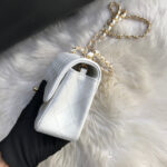 CC MINI 20 BAG IN WHITE CALFSKIN GOLD HARDWARE - Image 10