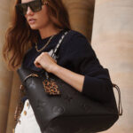 LV Neverfull MM Tote - Image 6