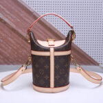 LV Duffle Bag - Image 4