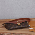 LV Padlock On Strap - Image 3
