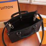 LV Onthego PM Tote - Image 6
