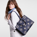 LV ONTHEGO medium handbag - Image 14