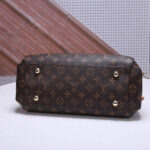 LV Montaigne Handbag - Image 5