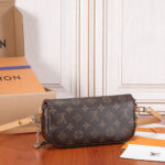 LV Wallet On Chain Ivy - Image 4
