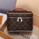 LV Nice middle Toiletry Pouch - Image 2