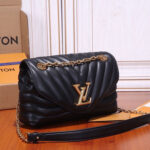 LV New Wave Chain Bag - Image 3