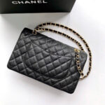 FLAP BAG 25 IN BLACK CAVIAR LEATHER GOLD HARDWARE - Image 14